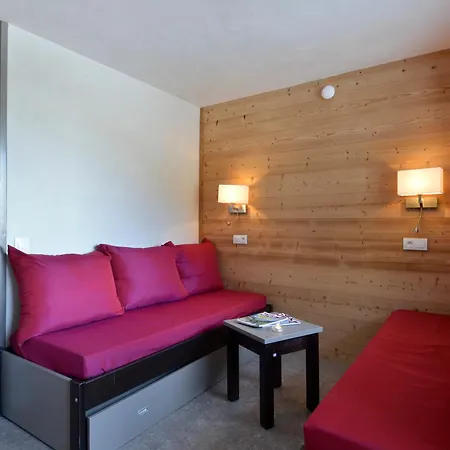 Divisible Renove Au Pied Des Pistes Avec Balcon - Fr-1-181-2389 * La Plagne-Tarentaise